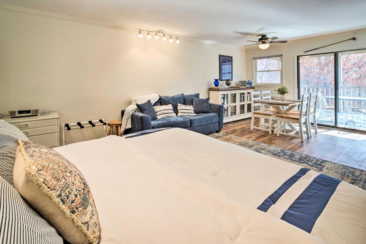 Lake Lure Studio With Private Balcony And Pool Access! 外观 照片